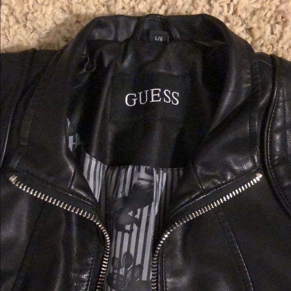 Black Guess Jacket - Picture 2 of 7